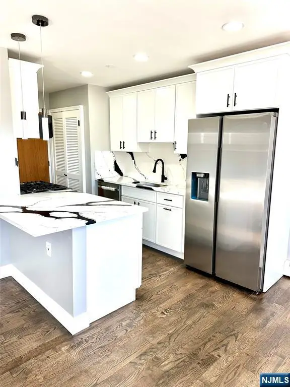 41 W Church Street 11, Bergenfield, NJ 07621 - #3