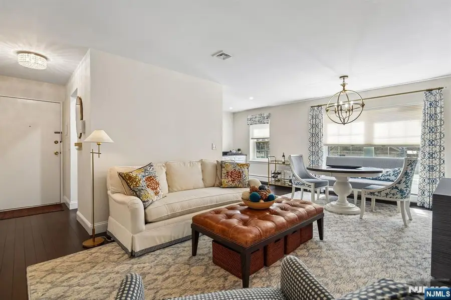 364 Ridgewood Avenue 3, Ridgewood, NJ 07450 - #3