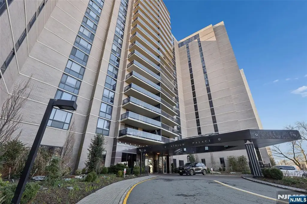 1512 Palisade Avenue 17A, Fort Lee, NJ 07024 - #1