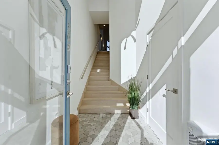 308 Nelson Court, Edgewater, NJ 07020 - #3