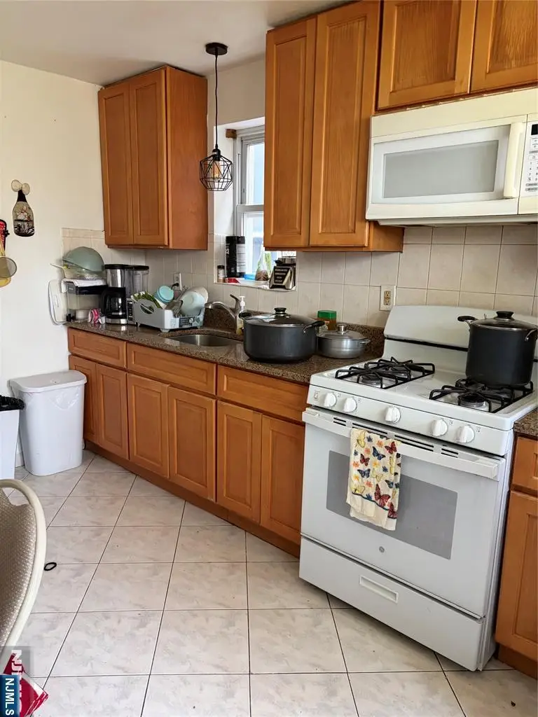 429 65th Street, West New York, NJ 07093 - #3