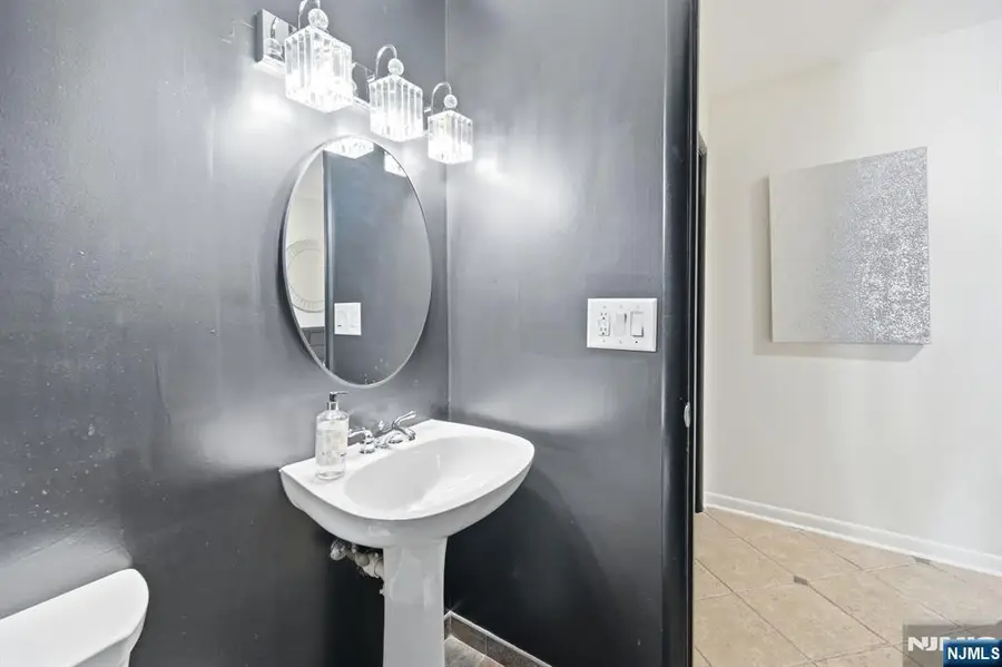 175 Winchester Court, Township Of Washington, NJ 07676 - #3