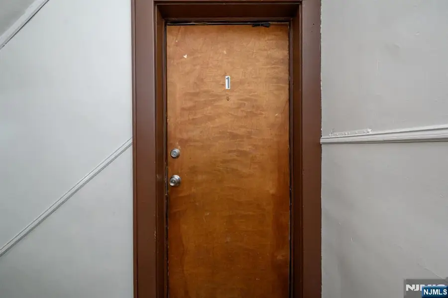 427-429 N 12th Street, Newark, NJ 07107 - #2