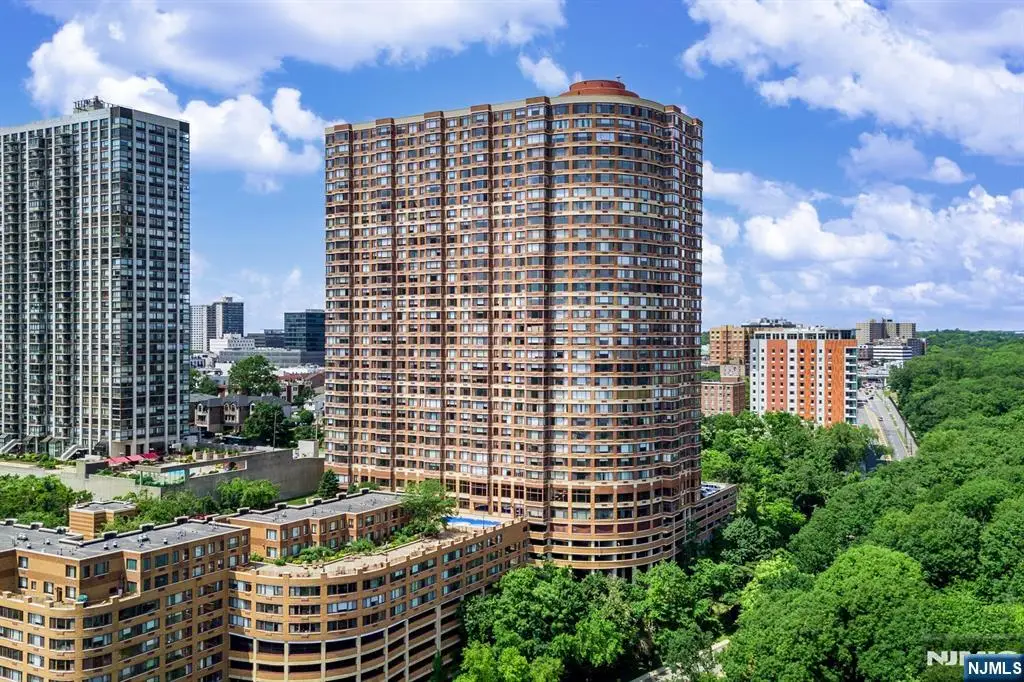 100 Old Palisade Road 914, Fort Lee, NJ 07024 - #1