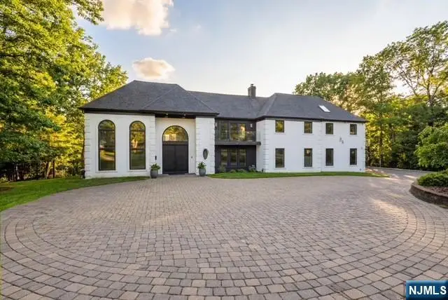 84 Shrewsbury Drive, Livingston, NJ 07039 - #1