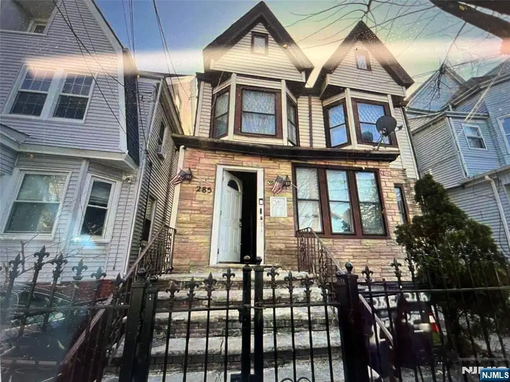 285 6th Street, Newark, NJ 07107 - #1