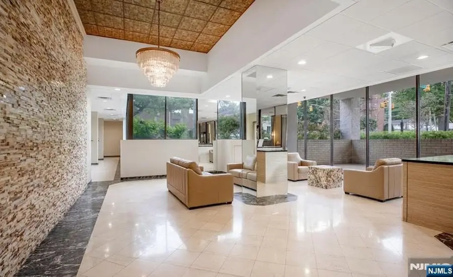 1600 Center Avenue 9C, Fort Lee, NJ 07024 - #2