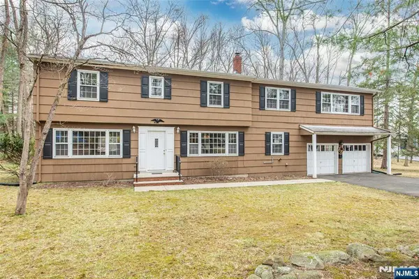 11 Summit Avenue, Montvale, NJ 07645