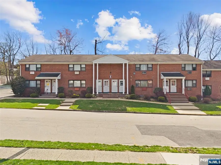 6 Colonial Drive 6A, Little Falls, NJ 07424 - #2