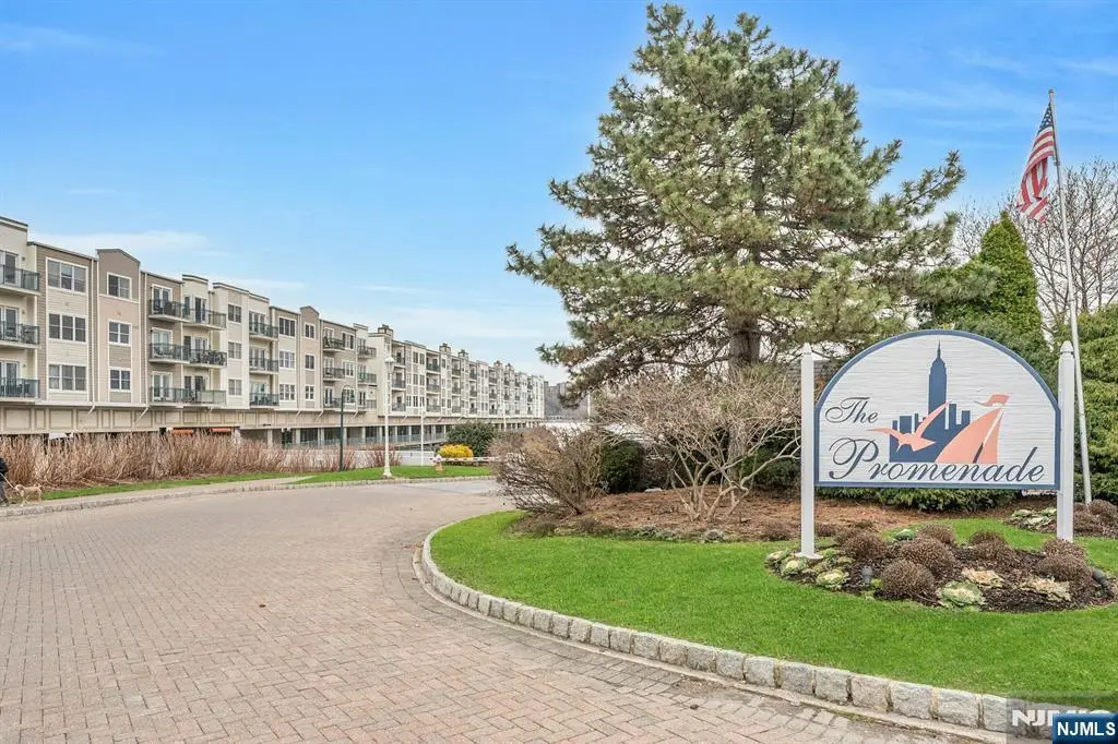 118 The Promenade, Edgewater, NJ 07020 - #1