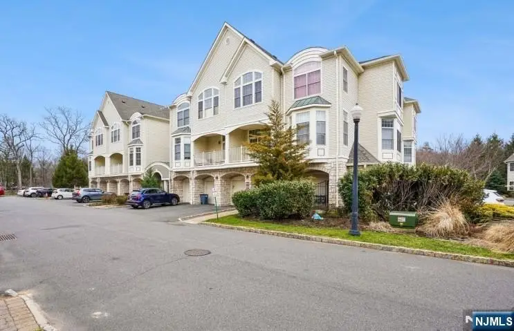 204 Edmonton Court 67, Livingston, NJ 07039 - #1