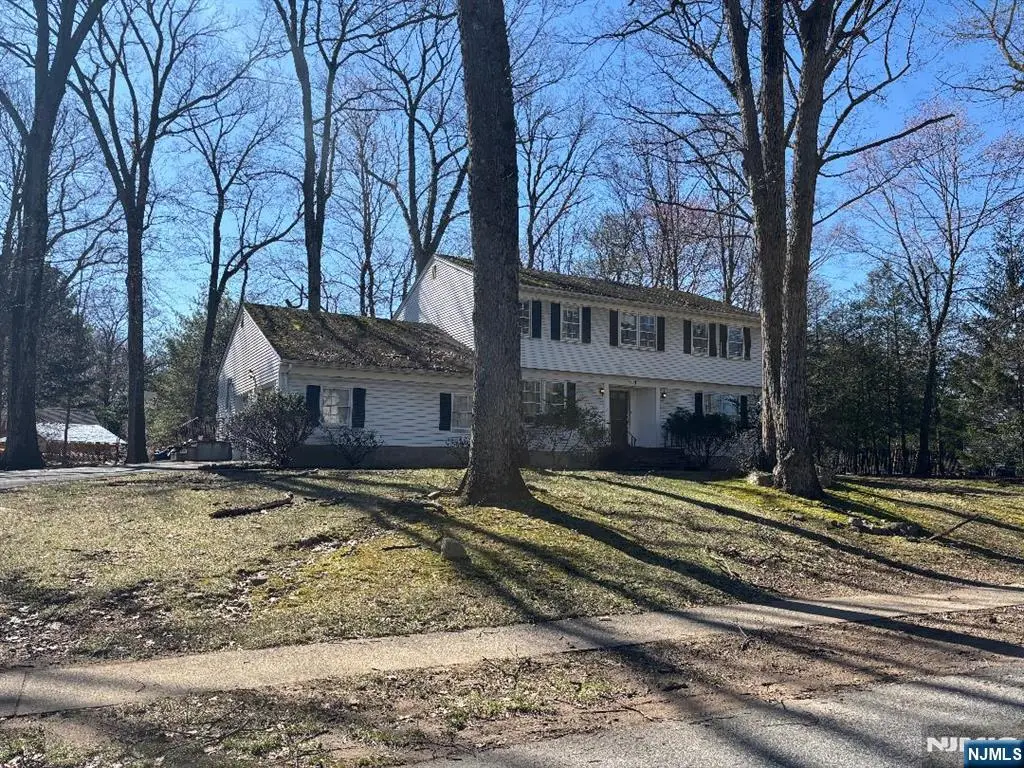 225 Navajo Drive, Wyckoff, NJ 07481 - #1