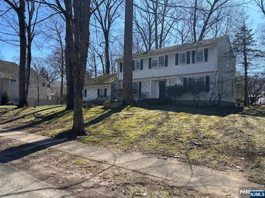 225 Navajo Drive, Wyckoff, NJ 07481 - #2