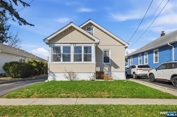 7-13 Henderson Boulevard, Fair Lawn, NJ 07410