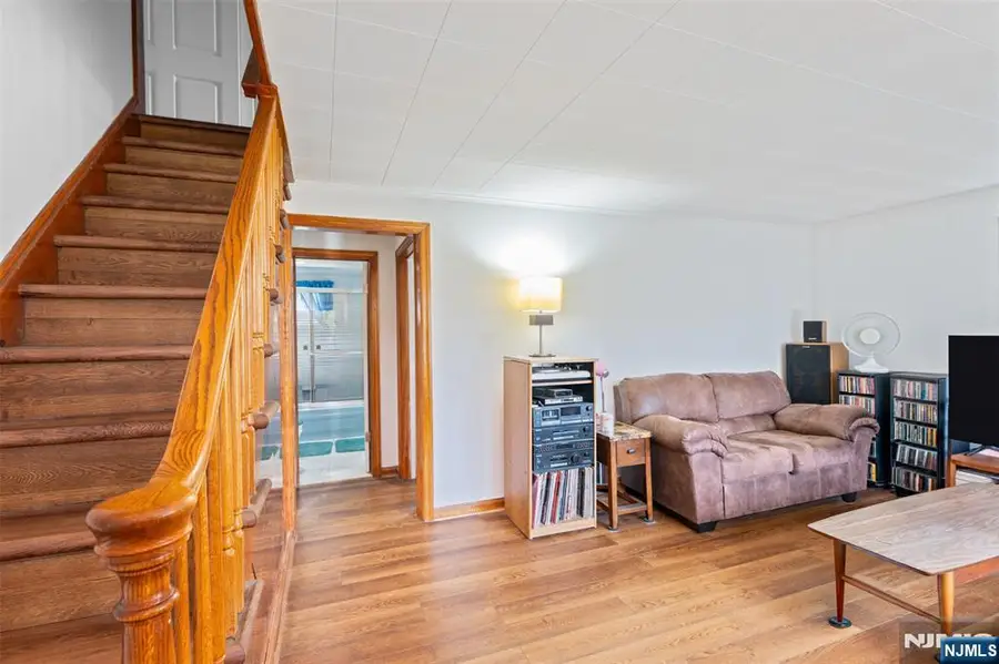 34 Lakeview Avenue, Butler, NJ 07405 - #3