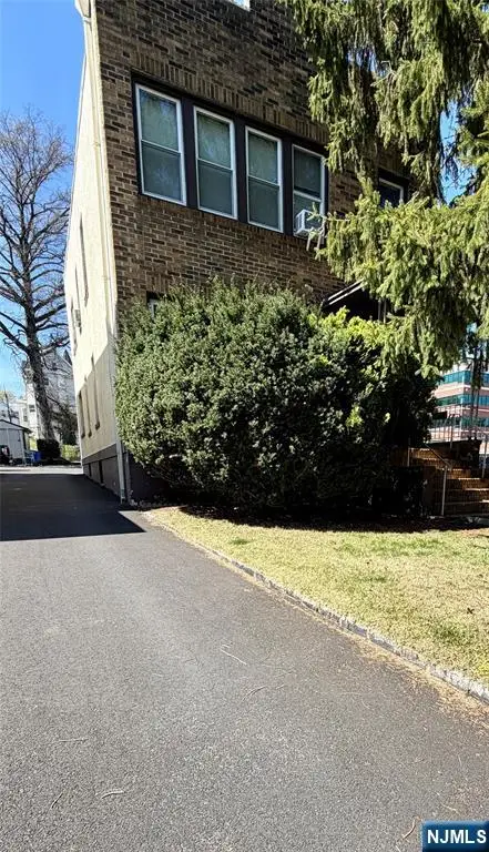 34 Feronia Way, Rutherford, NJ 07070 - #2