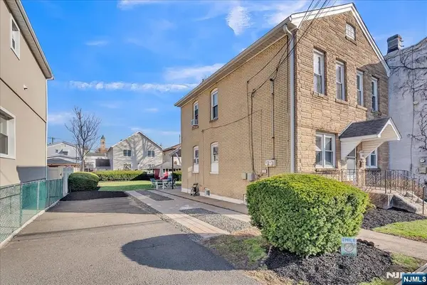 10 Irving Place, Garfield, NJ 07026