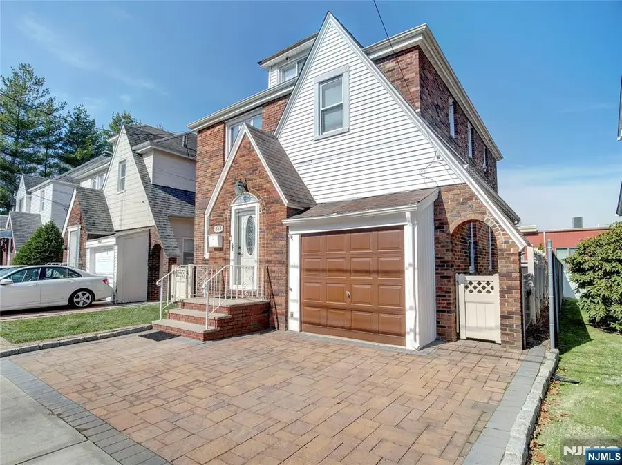 569 Monroe Place, Ridgefield, NJ 07657 - #3