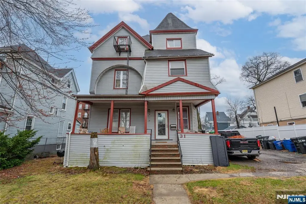 31 Chestnut Street, East Orange, NJ 07018 - #1