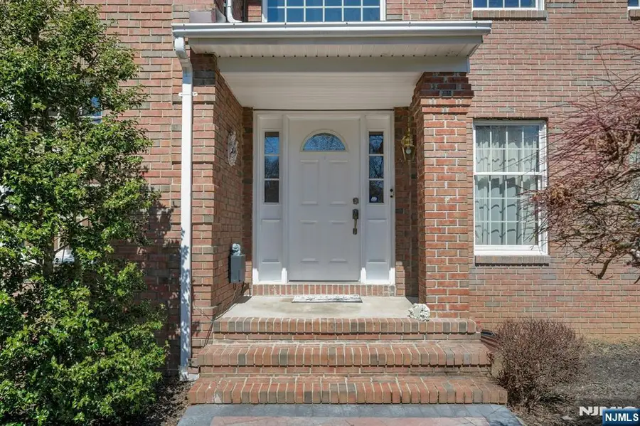 5 Noble Court, Washington, NJ 07853 - #3