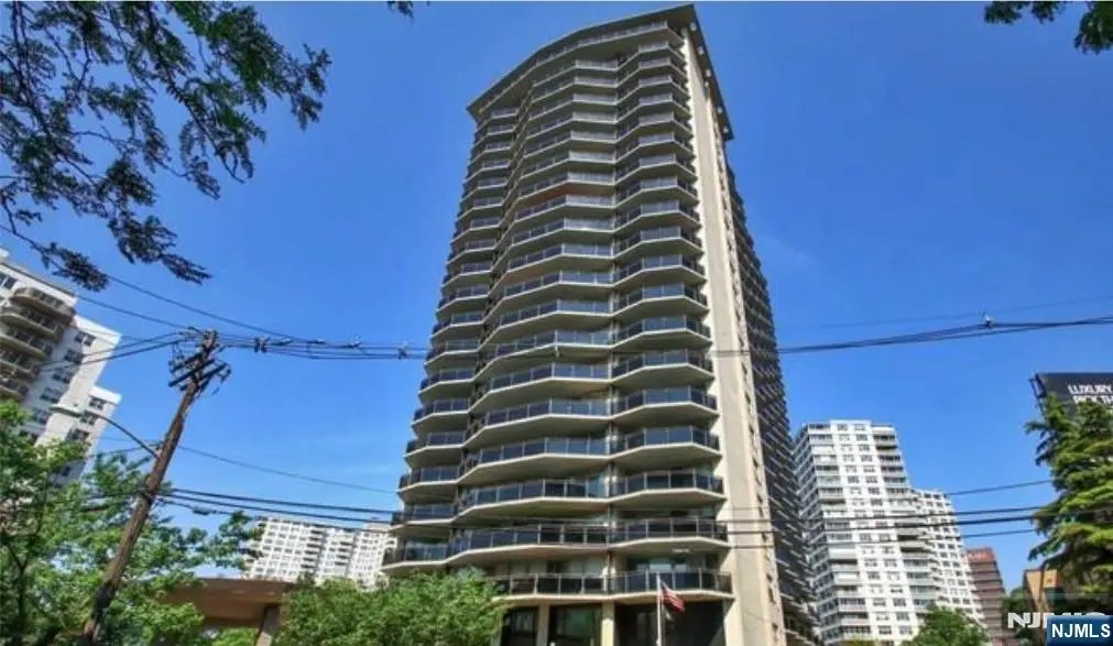 2077 Center Avenue 22H, Fort Lee, NJ 07024 - #1
