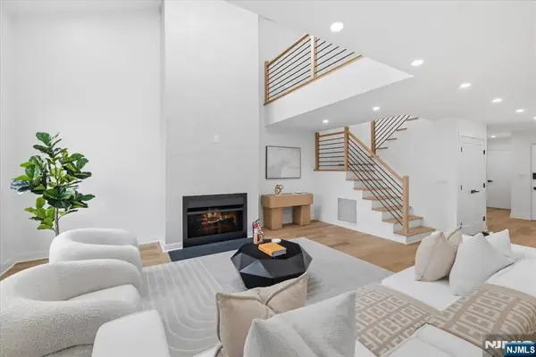 370 French Court, Teaneck, NJ 07666