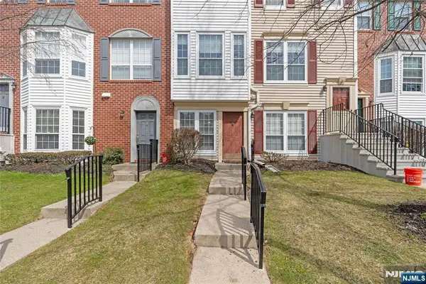 1338 Lavender Court, Mahwah, NJ 07430