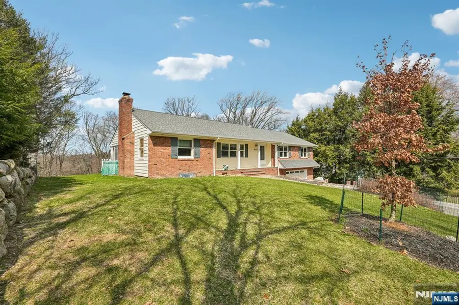 300 Briarwood Drive, Wyckoff, NJ 07481 - #3