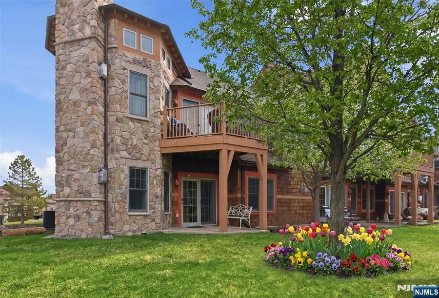 2 Pine Crescent 14, Vernon, NJ 07462 - #3