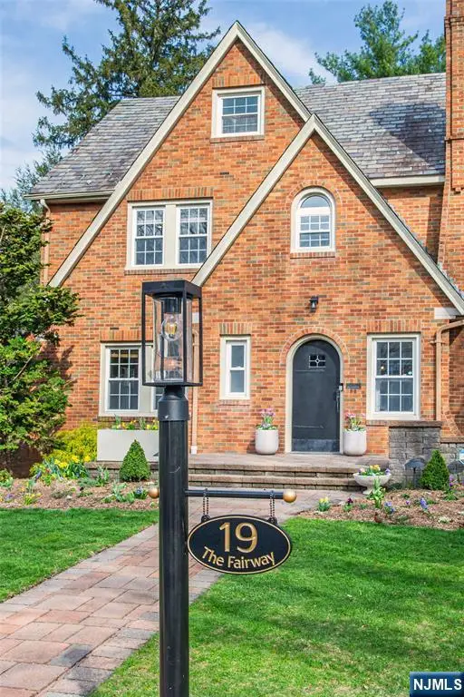 19 The Fairway, Montclair, NJ 07043 - #2