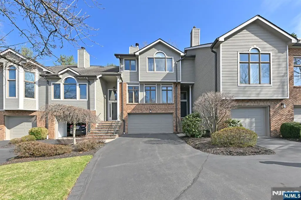 64 Lakeview Drive, Old Tappan, NJ 07675 - #1