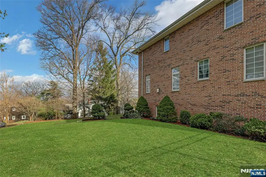 411 Fairway Drive, Leonia, NJ 07605 - #3