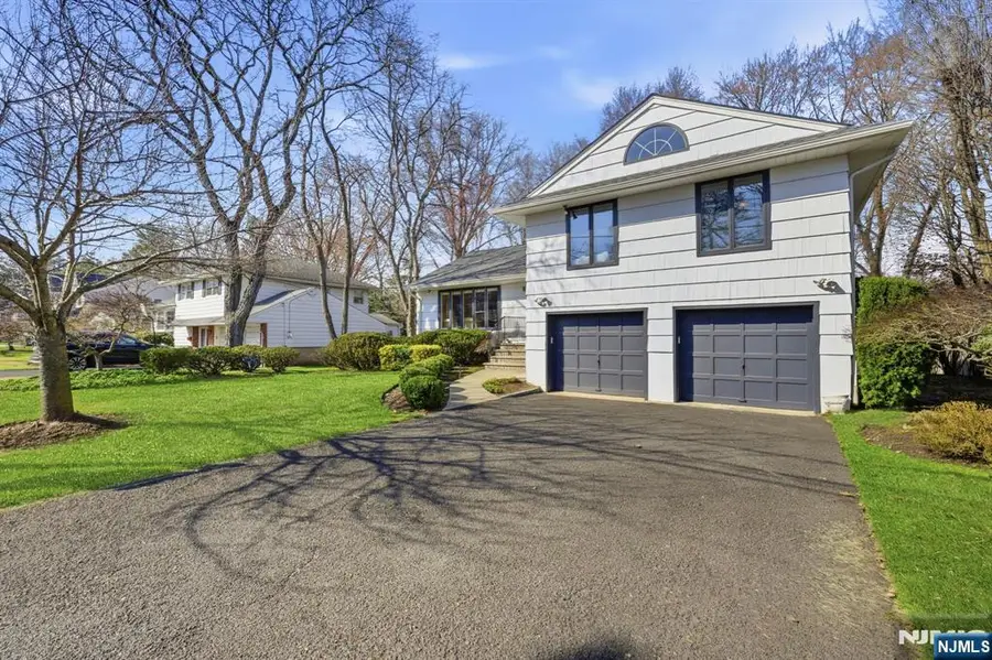 55 Walnut Drive, Tenafly, NJ 07670 - #3
