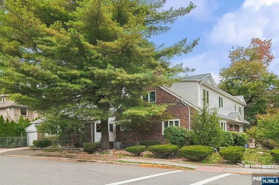 1003 Cumbermeade Road, Fort Lee, NJ 07024 - #3