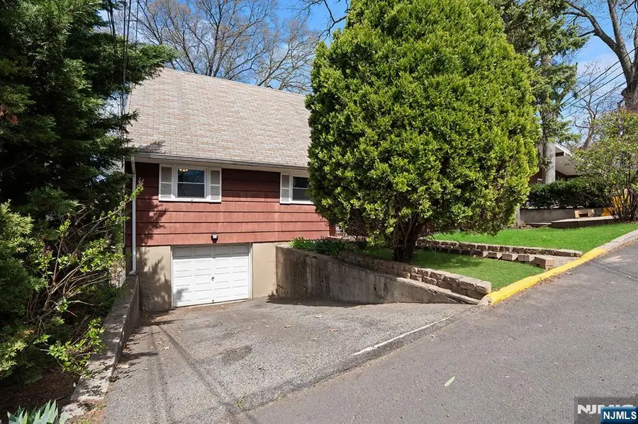677 Greeley Avenue, Fairview, NJ 07022 - #3