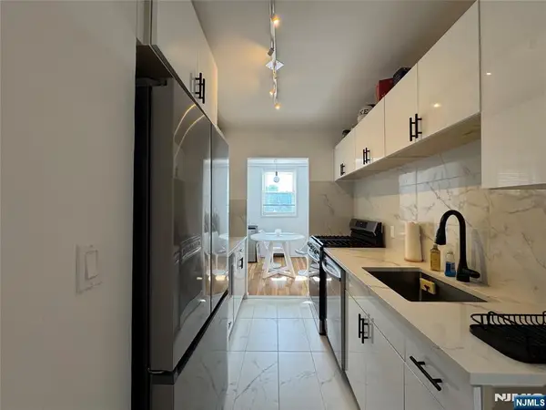 2160 Center Avenue 4G, Fort Lee, NJ 07024