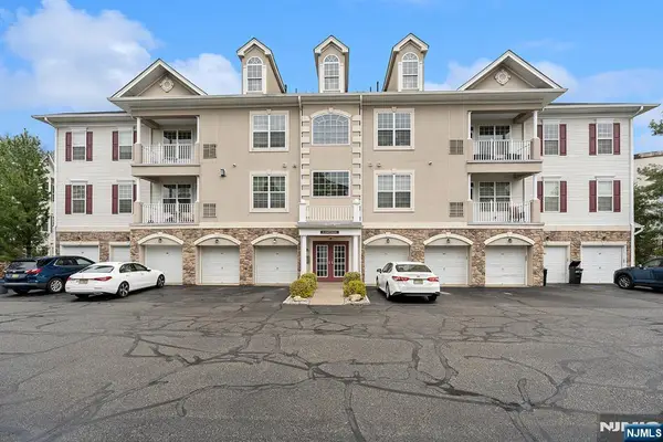 8 Cliff Road B3, Woodland Park, NJ 07424