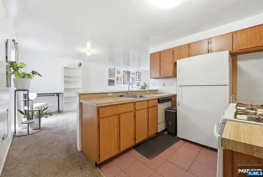 120 Carnegie Place, Vauxhall, NJ 07088 - #2