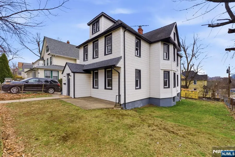 21 Overpeck Avenue, Ridgefield Park, NJ 07660 - #2