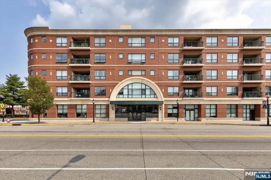 1 Orient Way 202, Rutherford, NJ 07070 - #3