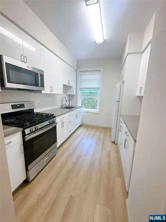 250 Broad Avenue 4D, Leonia, NJ 07605 - #3