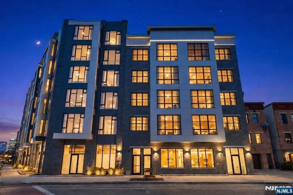 386 5th Street 302-A, Jersey City, NJ 07302 - #1