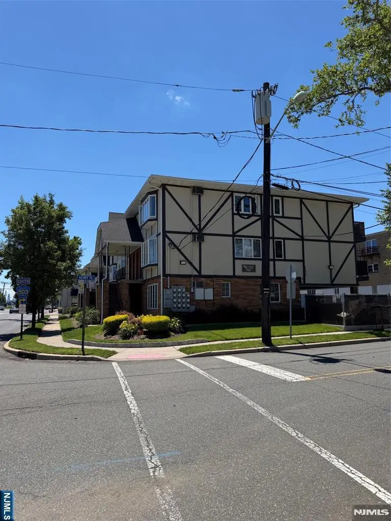 33 Henry Place B4, Hackensack, NJ 07601 - #3
