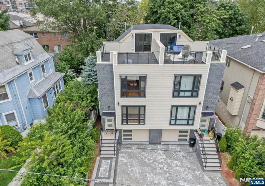 281 Grant Avenue, Cliffside Park, NJ 07010 - #2