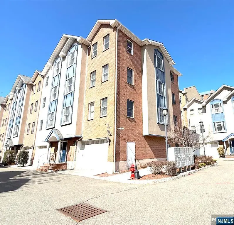 620 38th Street 604, Union City, NJ 07087 - #2