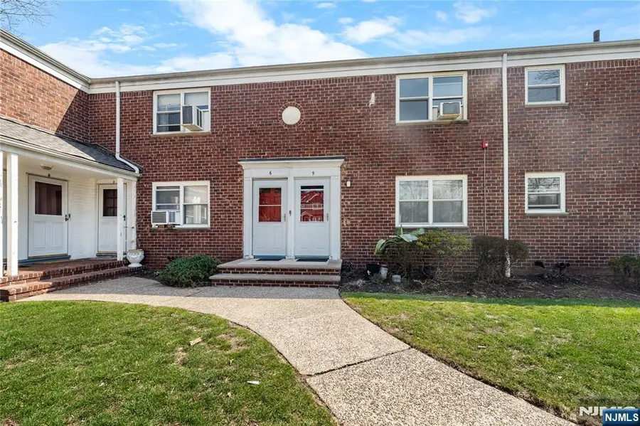 418 Esplanade 6, Hackensack, NJ 07601 - #2