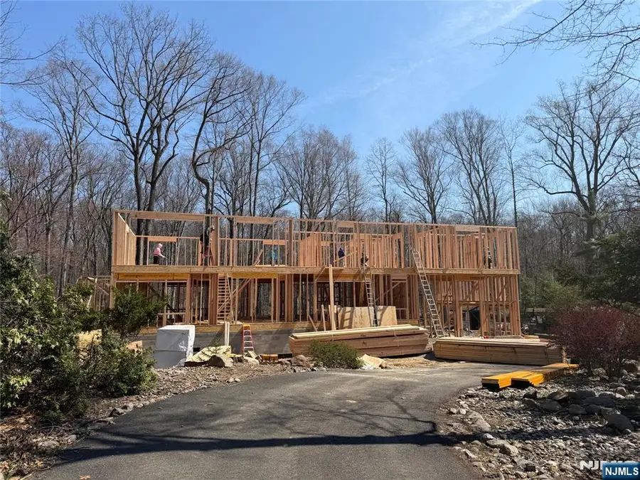 20 Cambridge Drive, Allendale, NJ 07401 - #2