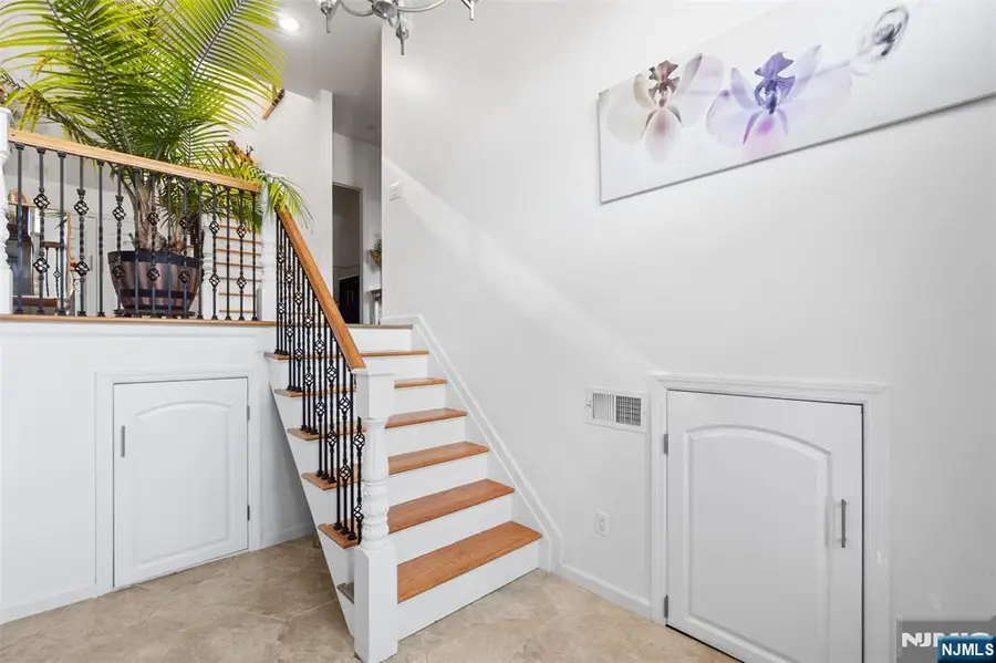 21 Cedar Street, Cresskill, NJ 07626 - #3