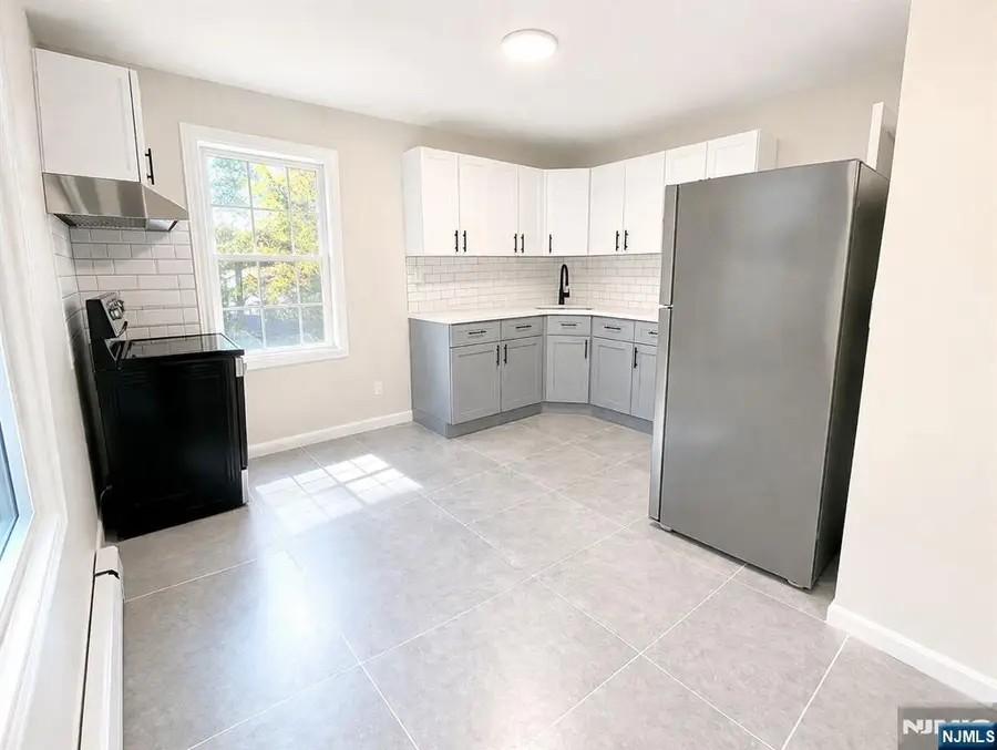 19 Stuyvesant Avenue, Newark, NJ 07106 - #3