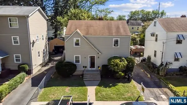 35 7th Avenue, Passaic, NJ 07055